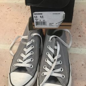 Convers chucks grey
